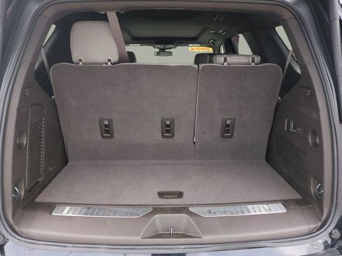 Used 2024 Chevrolet Tahoe Z71 w/ Luxury Package image 14