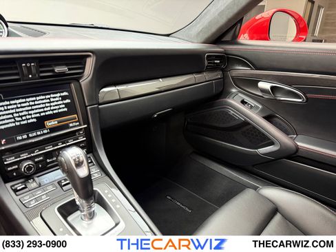 Used 2015 Porsche 911 Turbo S image 59