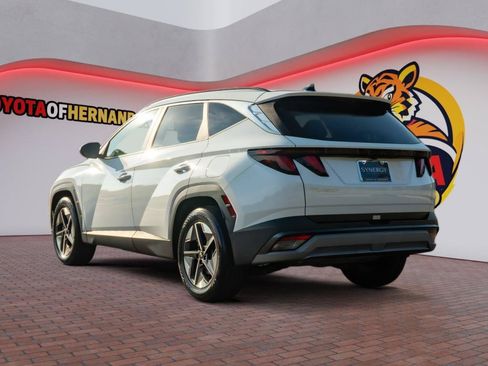 Used 2025 Hyundai Tucson SEL FWD image 8