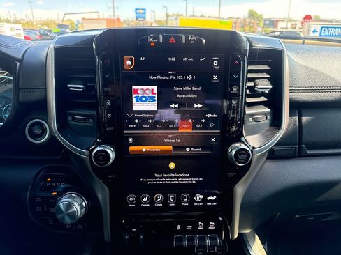 Used 2019 RAM 1500 Laramie AWD/4WD image 18