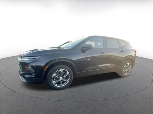 Used 2025 Chevrolet Blazer LT image 8