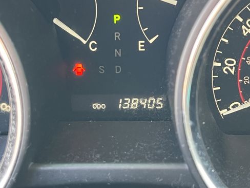 Used 2013 Toyota Highlander Limited image 24