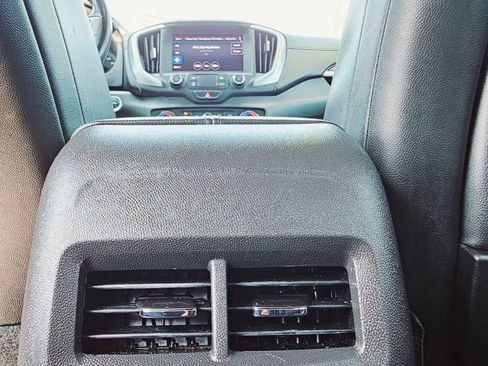 Used 2020 GMC Terrain SLT image 16