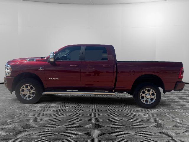 Used 2023 RAM 2500 Laramie AWD/4WD image 2