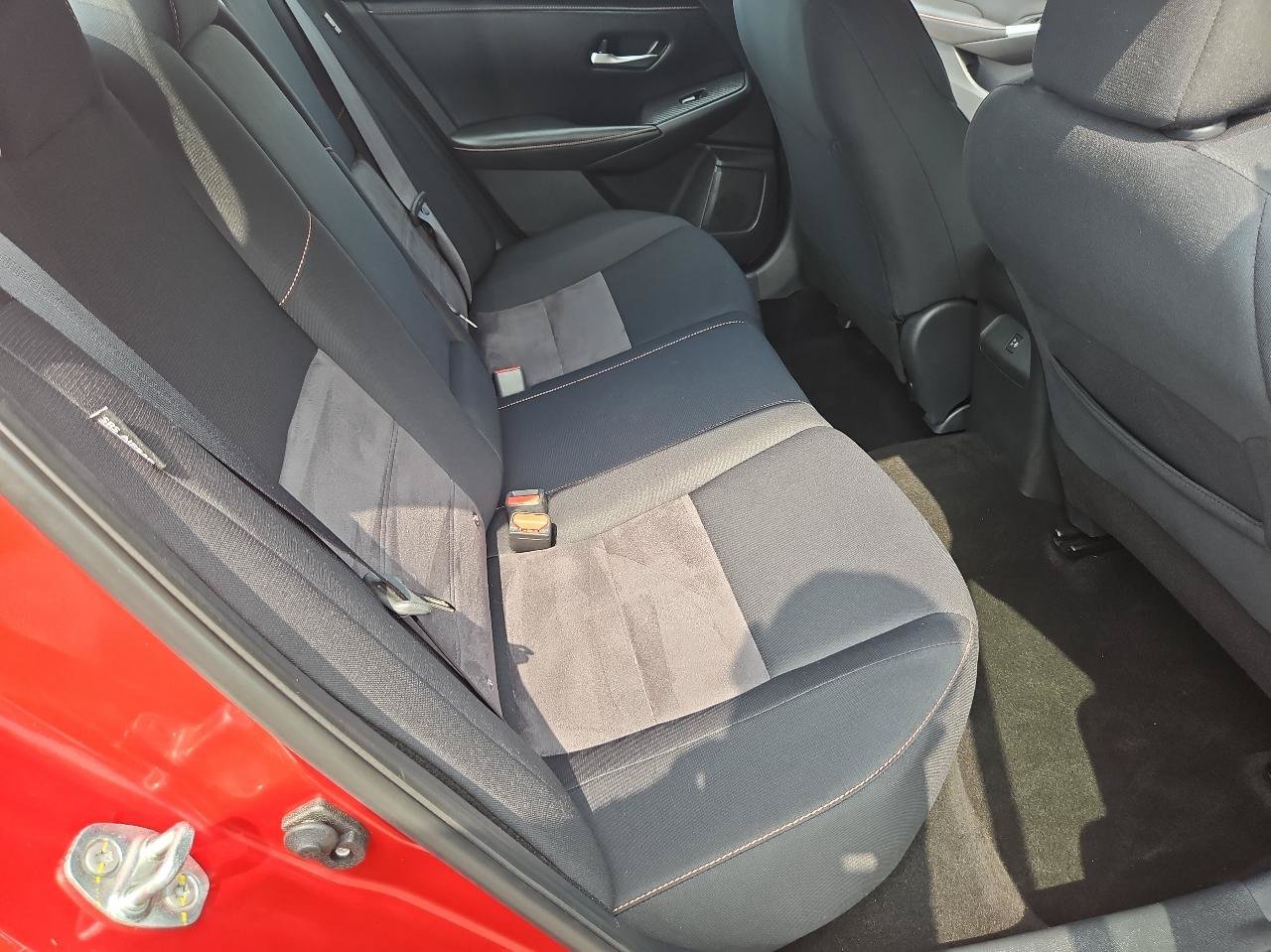 Used 2023 Nissan Sentra SR FWD image 18