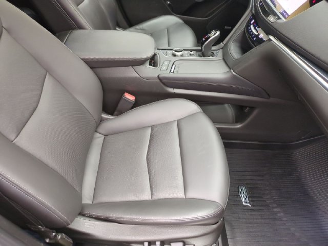 Certified 2024 Cadillac XT5 Premium Luxury w/ LPO, Floor Liner Package AWD/4WD image 27