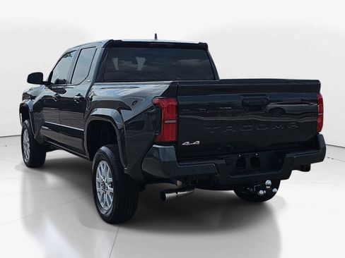 Used 2025 Toyota Tacoma SR5 AWD/4WD image 6