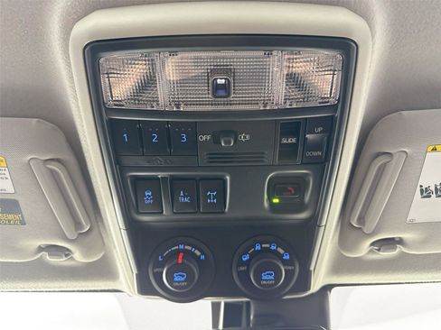 Certified 2022 Toyota 4Runner TRD Off-Road Premium w/ Moonroof Package AWD/4WD image 24