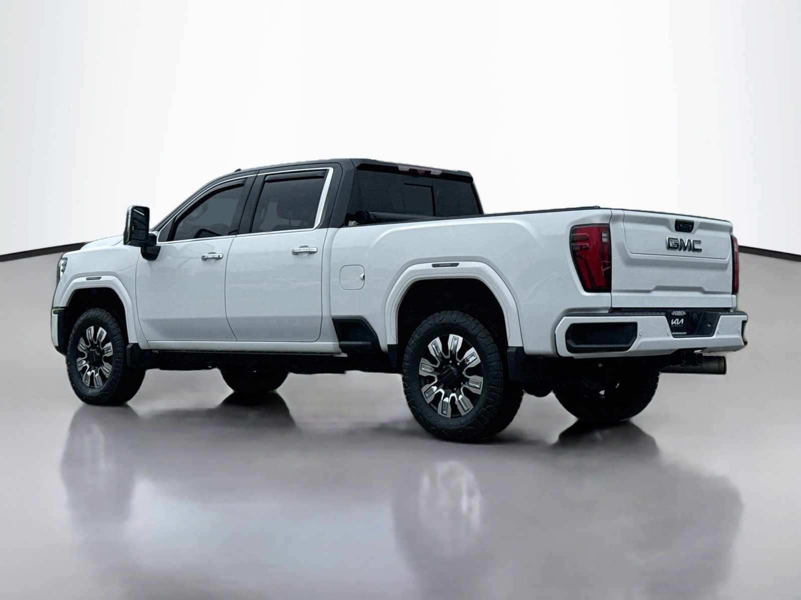 Used 2024 GMC Sierra 2500 Denali w/ Denali Reserve Package AWD/4WD image 5