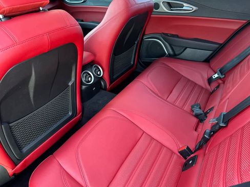 Used 2021 Alfa Romeo Giulia Ti Sport RWD image 11