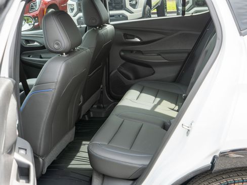 New 2026 Buick Envista Sport Touring FWD image 32