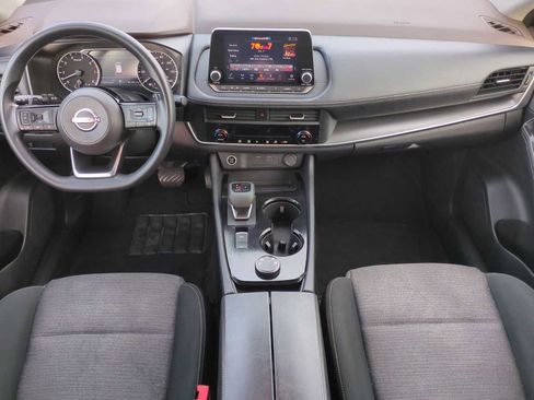 Used 2023 Nissan Rogue SV image 19