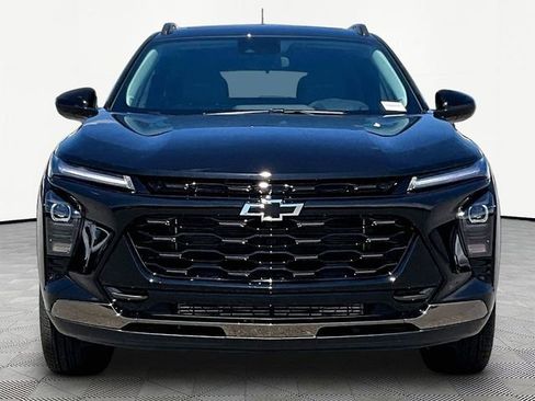 New 2026 Chevrolet Trax ACTIV w/ Sunroof Package FWD image 2