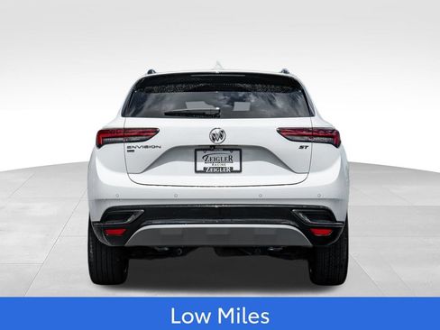 Used 2023 Buick Envision Essence w/ Sport Touring Package AWD/4WD image 6