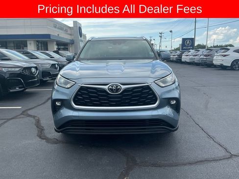 Used 2021 Toyota Highlander XLE FWD image 7