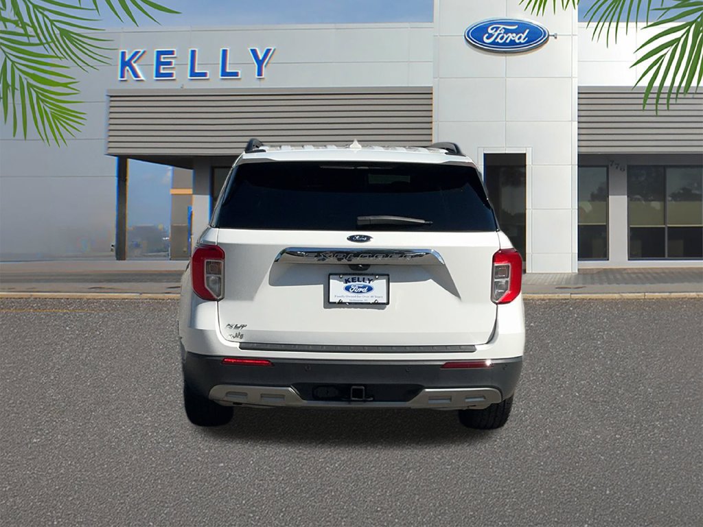 Certified 2023 Ford Explorer XLT w/ Equipment Group 202A RWD image 4
