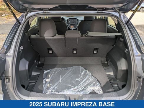 Certified 2025 Subaru Impreza 2.0i image 17