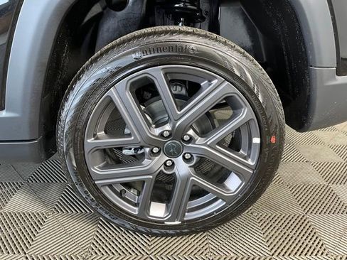 Used 2026 Jeep Compass Limited image 10