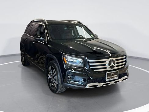 Certified 2026 Mercedes-Benz GLB 250 4MATIC image 3