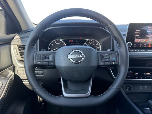 New 2026 Nissan Rogue SV AWD/4WD image 12