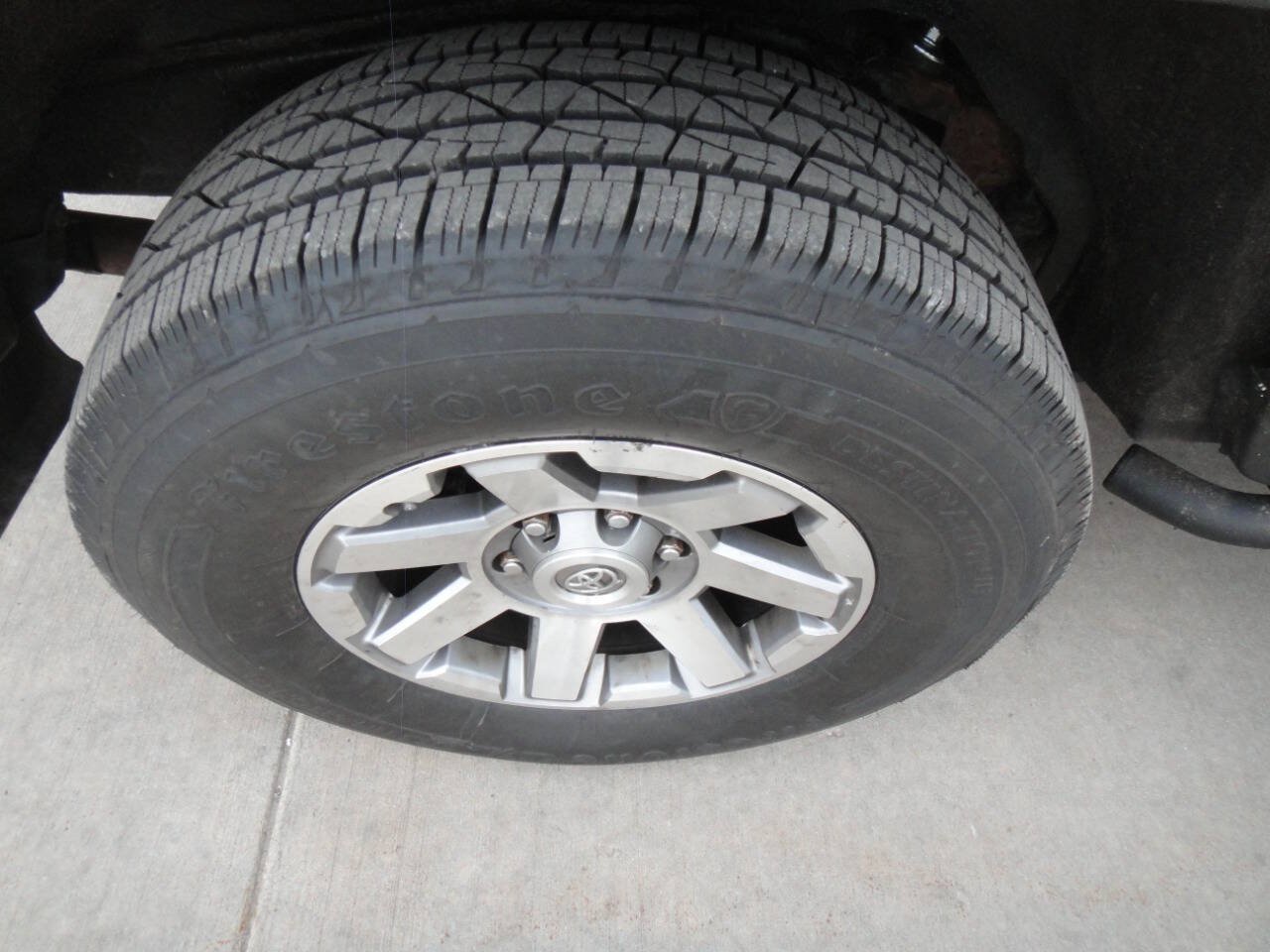 Used 2014 Toyota FJ Cruiser 2WD w/ Convenience Package image 31