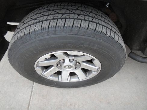 Used 2014 Toyota FJ Cruiser 2WD w/ Convenience Package image 31