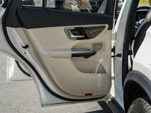 Certified 2025 Mercedes-Benz GLC 350e 4MATIC image 36