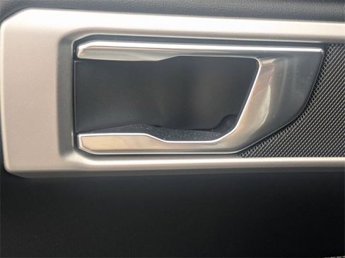 Used 2024 Ford Explorer XLT w/ Equipment Group 202A image 27