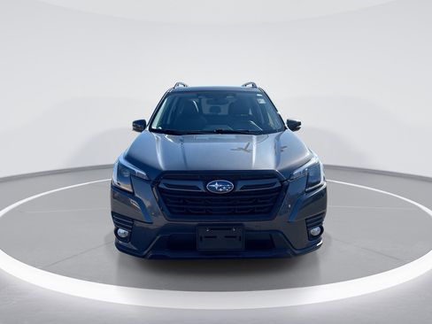 Used 2023 Subaru Forester Limited image 3