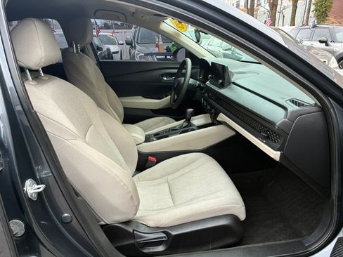Used 2023 Honda Accord LX image 22