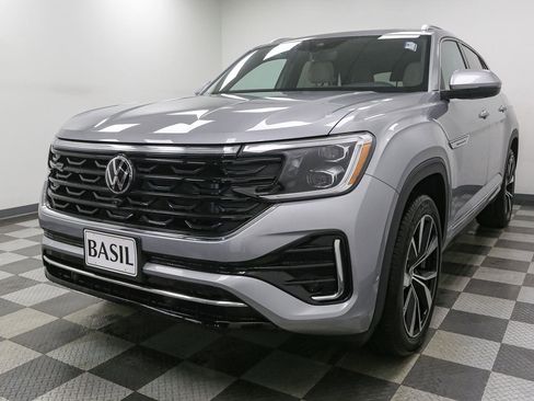 New 2026 Volkswagen Atlas Cross Sport SEL Premium R-Line AWD/4WD image 4