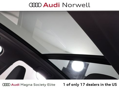 Used 2025 Audi Q5 Premium Plus w/ Premium Plus AWD/4WD image 9