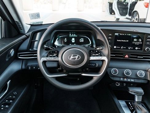 New 2026 Hyundai Elantra SE image 22