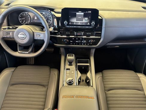 New 2025 Nissan Pathfinder Rock Creek image 16