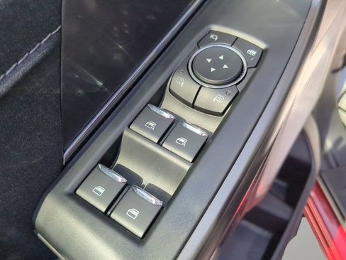 New 2025 Ford F150 Lariat w/ Equipment Group 502A High image 46