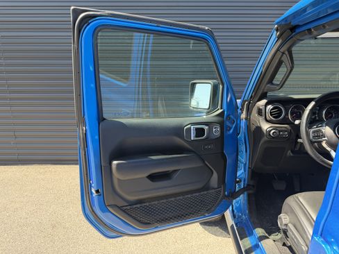 Used 2021 Jeep Wrangler Unlimited Rubicon w/ Trailer Tow Package image 22