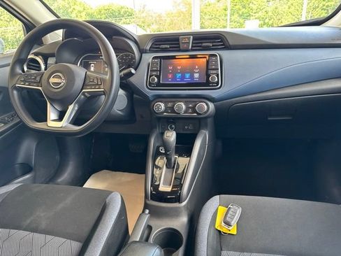 Used 2025 Nissan Versa SV FWD image 28