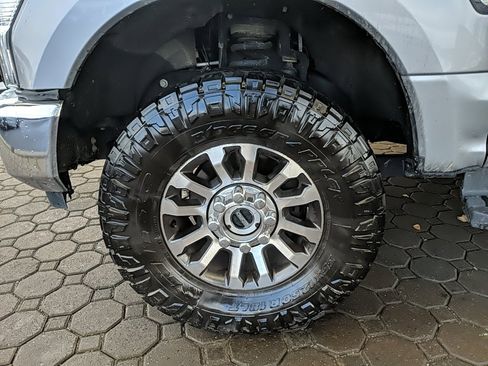 Certified 2022 Ford F350 Lariat image 10