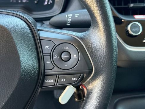 Used 2026 Toyota Corolla LE FWD image 19