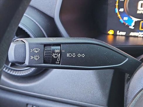 Used 2025 Chevrolet Colorado Trail Boss AWD/4WD image 15