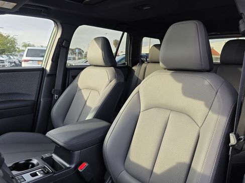 New 2026 Subaru Outback Limited AWD/4WD image 17
