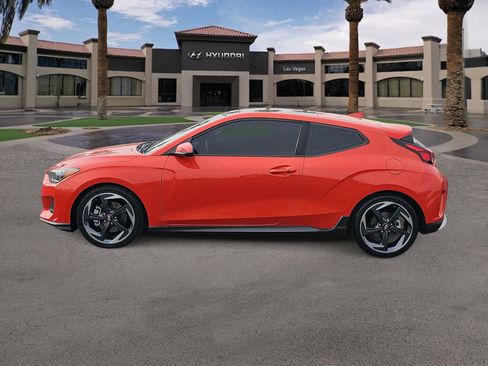 Used 2019 Hyundai Veloster Turbo FWD image 5