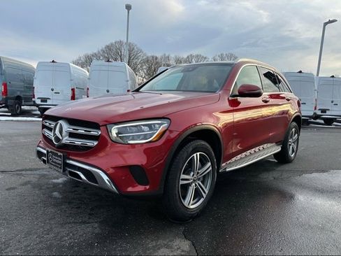 Certified 2022 Mercedes-Benz GLC 300 4MATIC image 3