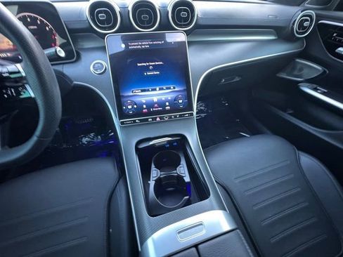 Used 2024 Mercedes-Benz C 300 Sedan image 3