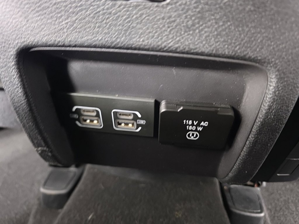 Used 2021 Jeep Cherokee Latitude Lux w/ Comfort/Convenience Group AWD/4WD image 34