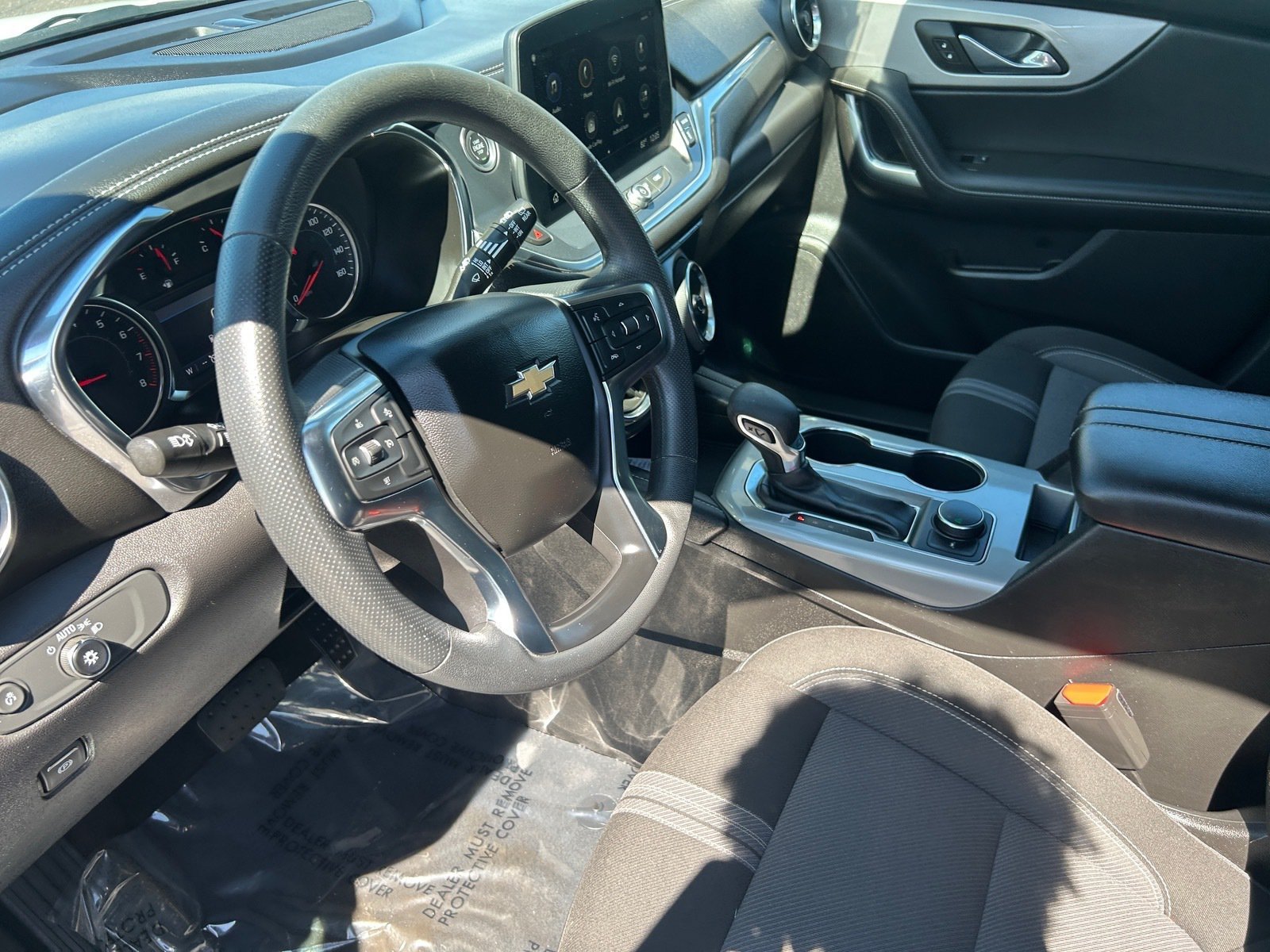 Used 2025 Chevrolet Blazer LT FWD image 20