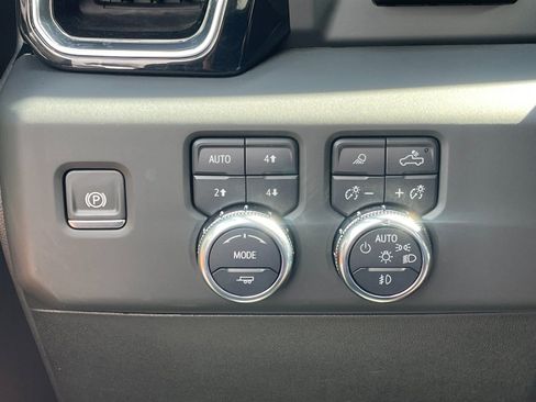 Used 2024 GMC Sierra 2500 Denali Ultimate w/ Max Trailering Package image 30