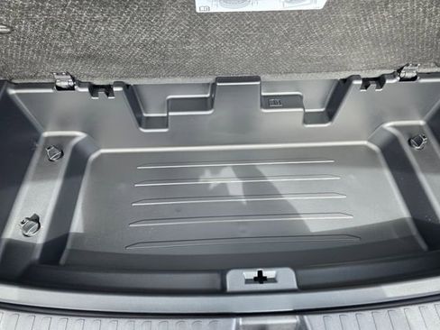 New 2026 Chevrolet Traverse LT w/ Midnight/Sport Edition image 17