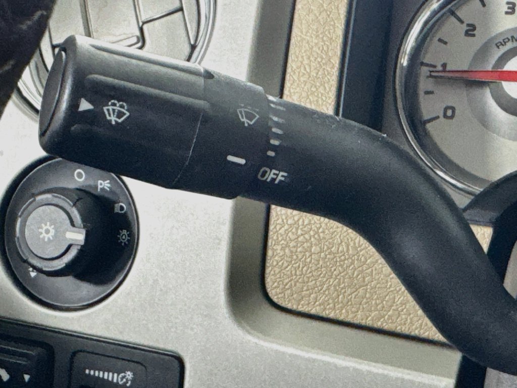 Used 2009 Ford F150 Lariat AWD/4WD image 12