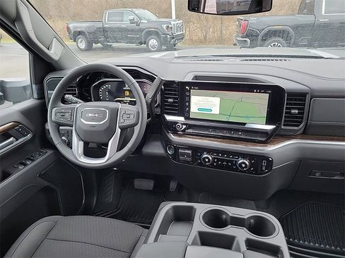 New 2026 GMC Sierra 2500 SLE w/ SLE Value Package; image 9